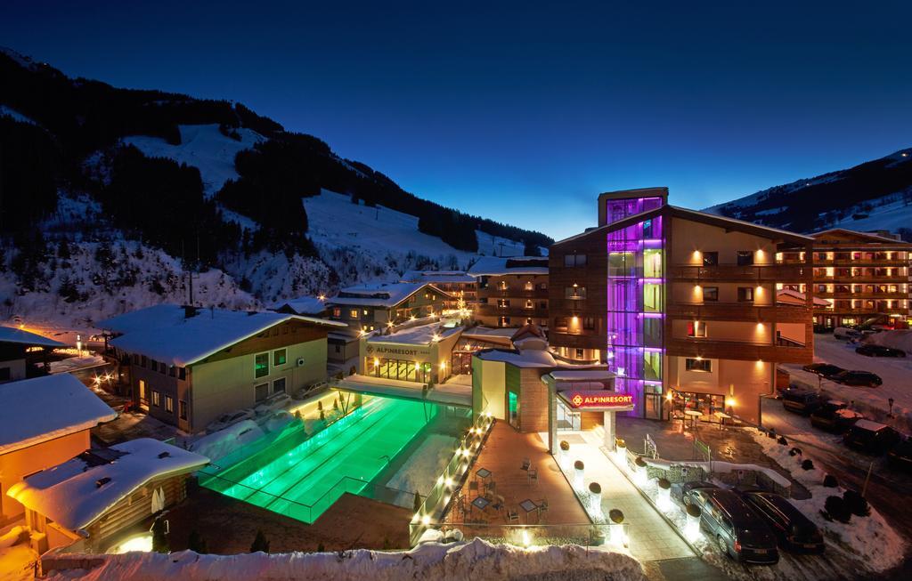 Alpinresort Valsaa - Sport & Spa Saalbach-Hinterglemm Exterior foto